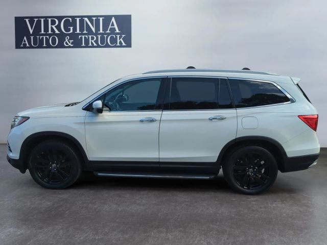 Pre-Owned 2017 Honda Pilot Touring Sport Utility 4D - photo - 1