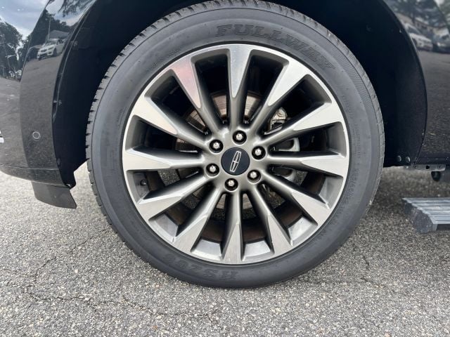 Pre-Owned 2019 Lincoln Navigator Select Sport Utility 4D - photo - 11