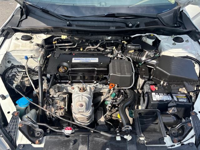 Pre-Owned 2014 Honda Accord LX Sedan 4D - photo - 8