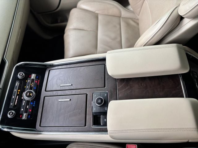 Pre-Owned 2019 Lincoln Navigator Select Sport Utility 4D - photo - 26