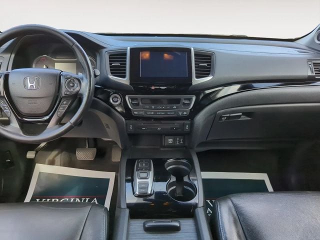 Pre-Owned 2017 Honda Pilot Touring Sport Utility 4D - photo - 13
