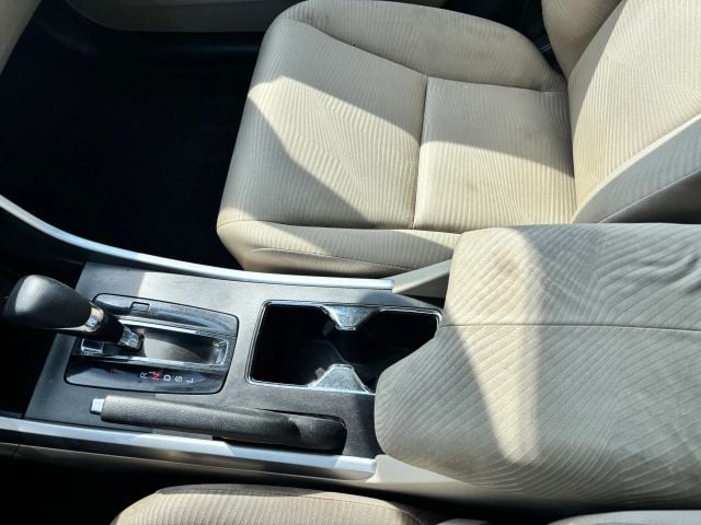 Pre-Owned 2014 Honda Accord LX Sedan 4D - photo - 21