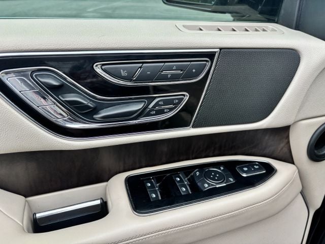 Pre-Owned 2019 Lincoln Navigator Select Sport Utility 4D - photo - 15