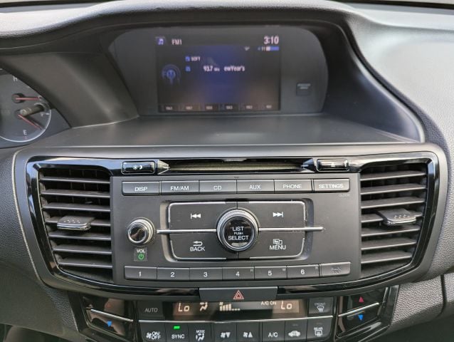 Pre-Owned 2017 Honda Accord Sport SE Sedan 4D - photo - 10