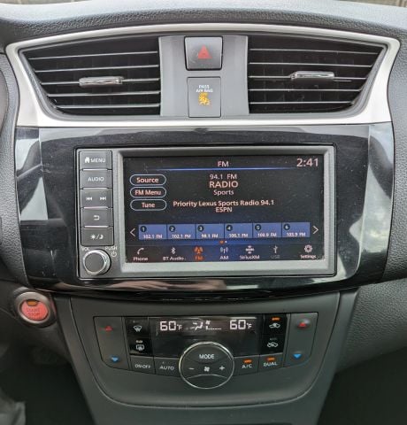 Pre-Owned 2019 Nissan Sentra SV Sedan 4D - photo - 11