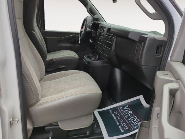 Pre-Owned 2019 Chevrolet Express 2500 Cargo Van 3D - photo - 11