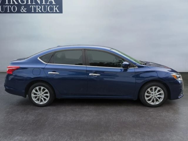 Pre-Owned 2019 Nissan Sentra SV Sedan 4D - photo - 5