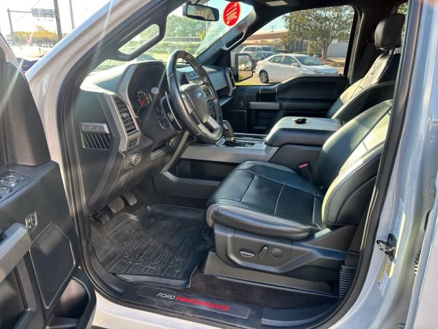 Pre-Owned 2017 Ford F150 SuperCrew Cab Raptor Pickup 4D 5 1/2 ft - photo - 16