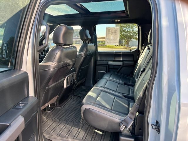 Pre-Owned 2017 Ford F150 SuperCrew Cab Raptor Pickup 4D 5 1/2 ft - photo - 19