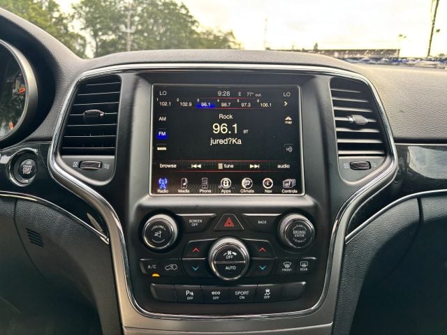 Pre-Owned 2017 Jeep Grand Cherokee Trailhawk Sport Utility 4D - photo - 18