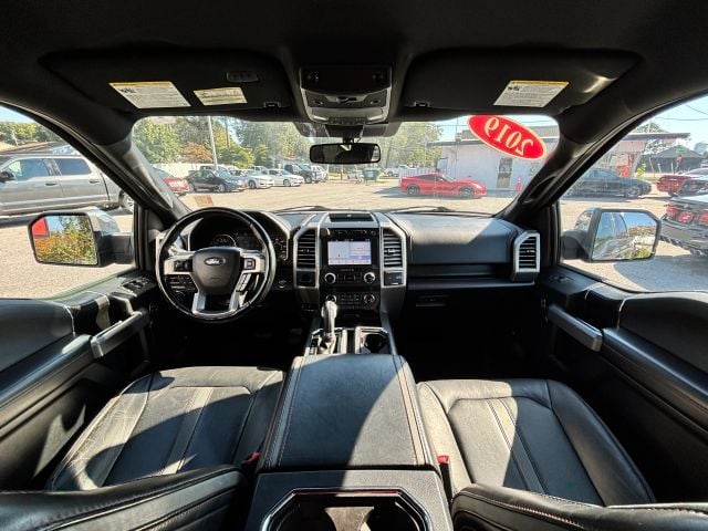Pre-Owned 2019 Ford F150 SuperCrew Cab Platinum Pickup 4D 5 1/2 ft - photo - 20