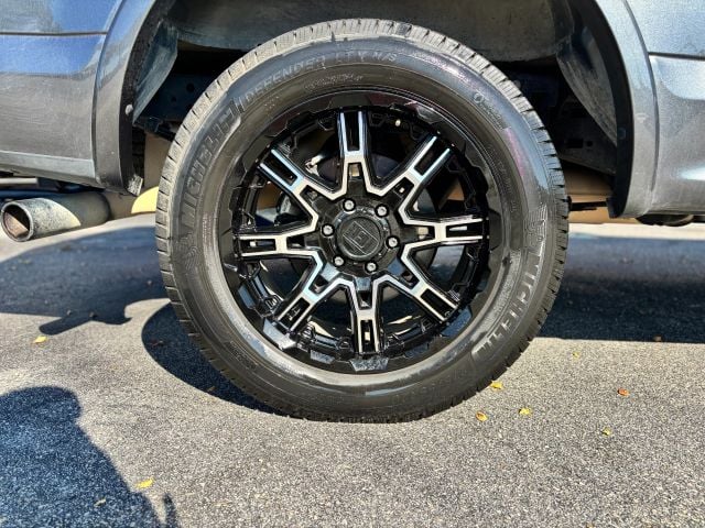 Pre-Owned 2019 Ford F150 SuperCrew Cab Platinum Pickup 4D 5 1/2 ft - photo - 11