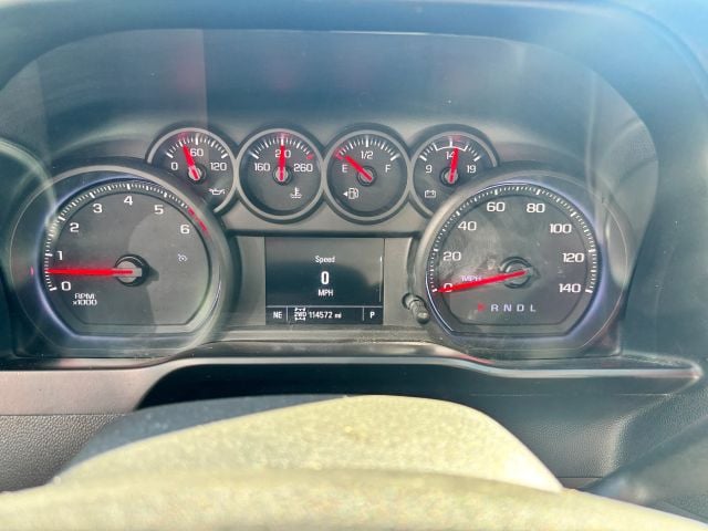 Pre-Owned 2020 Chevrolet Silverado 1500 Crew Cab Custom Trail Boss Pickup 4D 5 3/4 ft - photo - 30