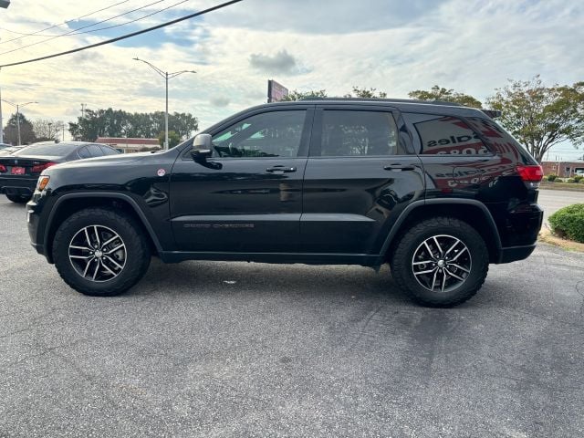 Pre-Owned 2017 Jeep Grand Cherokee Trailhawk Sport Utility 4D - photo - 5