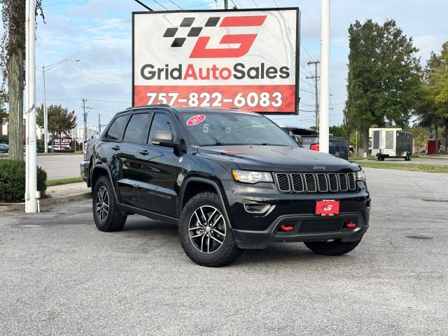 Pre-Owned 2017 Jeep Grand Cherokee Trailhawk Sport Utility 4D - photo - 0