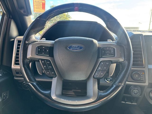 Pre-Owned 2017 Ford F150 SuperCrew Cab Raptor Pickup 4D 5 1/2 ft - photo - 39