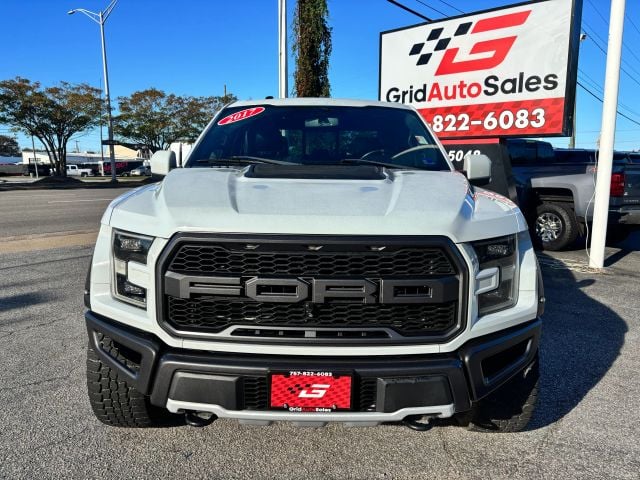 Pre-Owned 2017 Ford F150 SuperCrew Cab Raptor Pickup 4D 5 1/2 ft - photo - 8