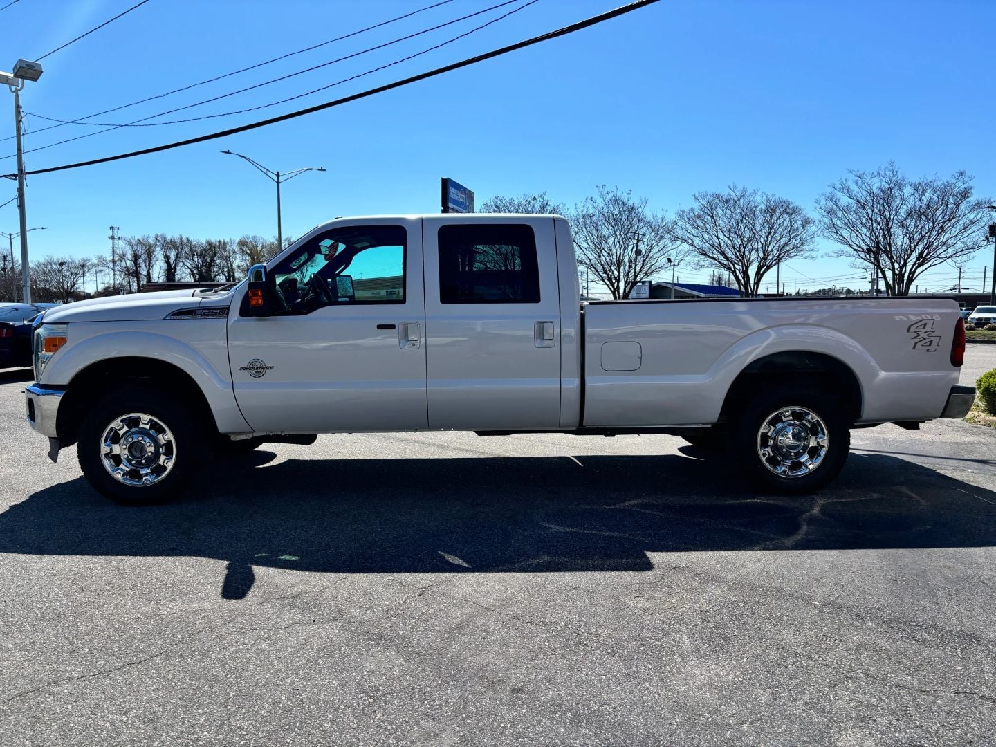 Pre-Owned 2012 FORD F250 SUPER DUTY CREW CAB LARIAT PICKUP 4D 8 FT - photo - 5