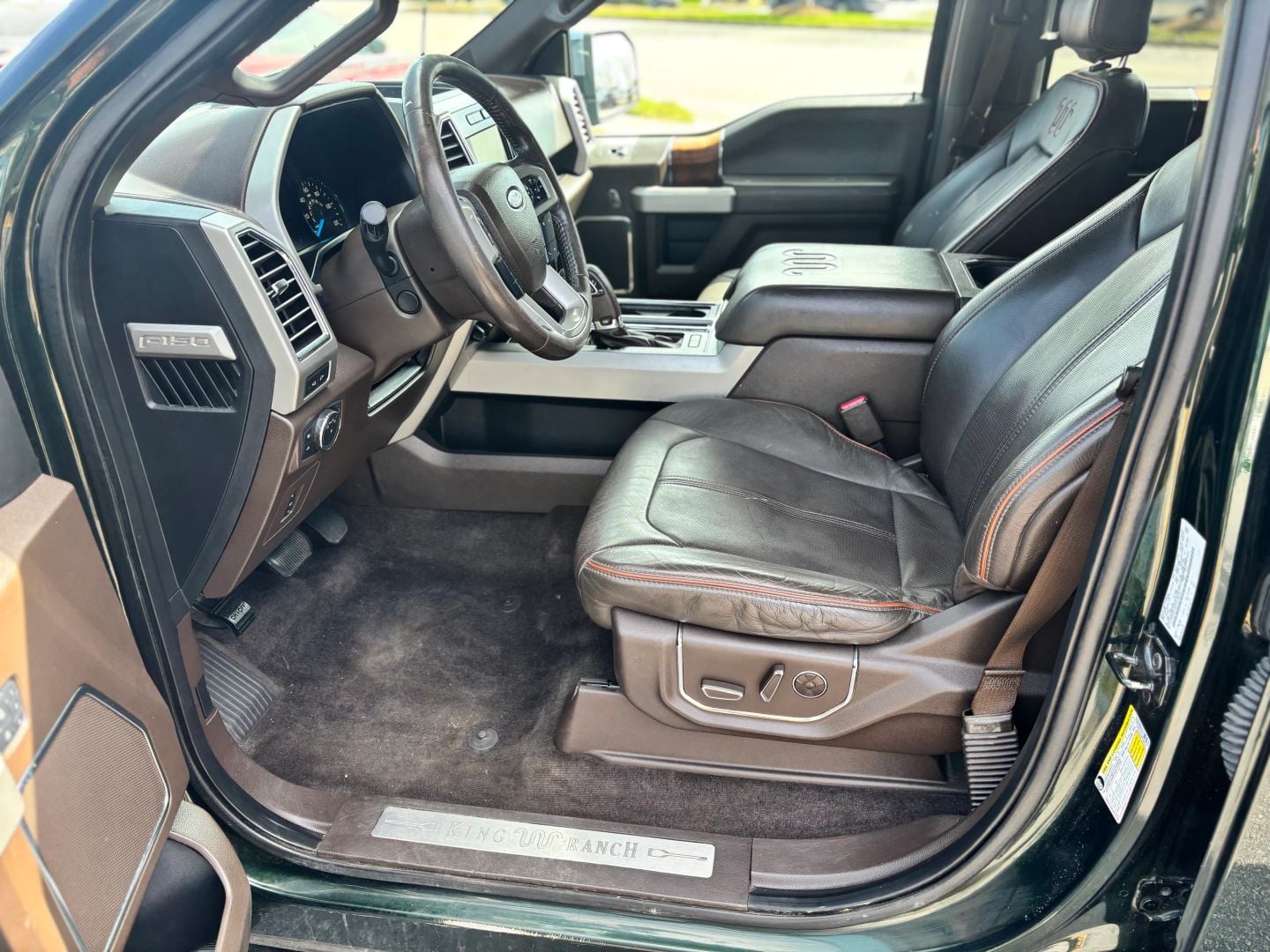 Pre-Owned 2015 FORD F150 SUPERCREW CAB KING RANCH PICKUP 4D 5 1/2 FT - photo - 11