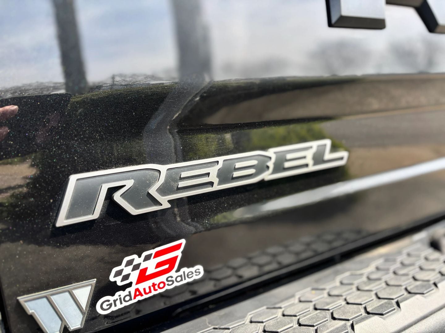 Pre-Owned 2016 RAM 1500 CREW CAB REBEL PICKUP 4D 5 1/2 FT - photo - 9