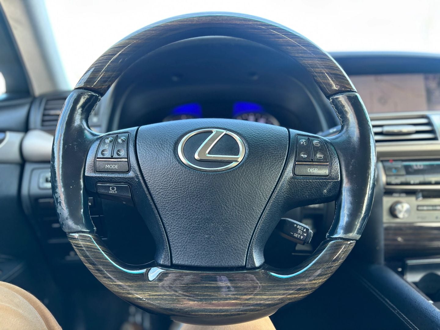 Pre-Owned 2013 LEXUS LS LS 460 SEDAN 4D - photo - 27