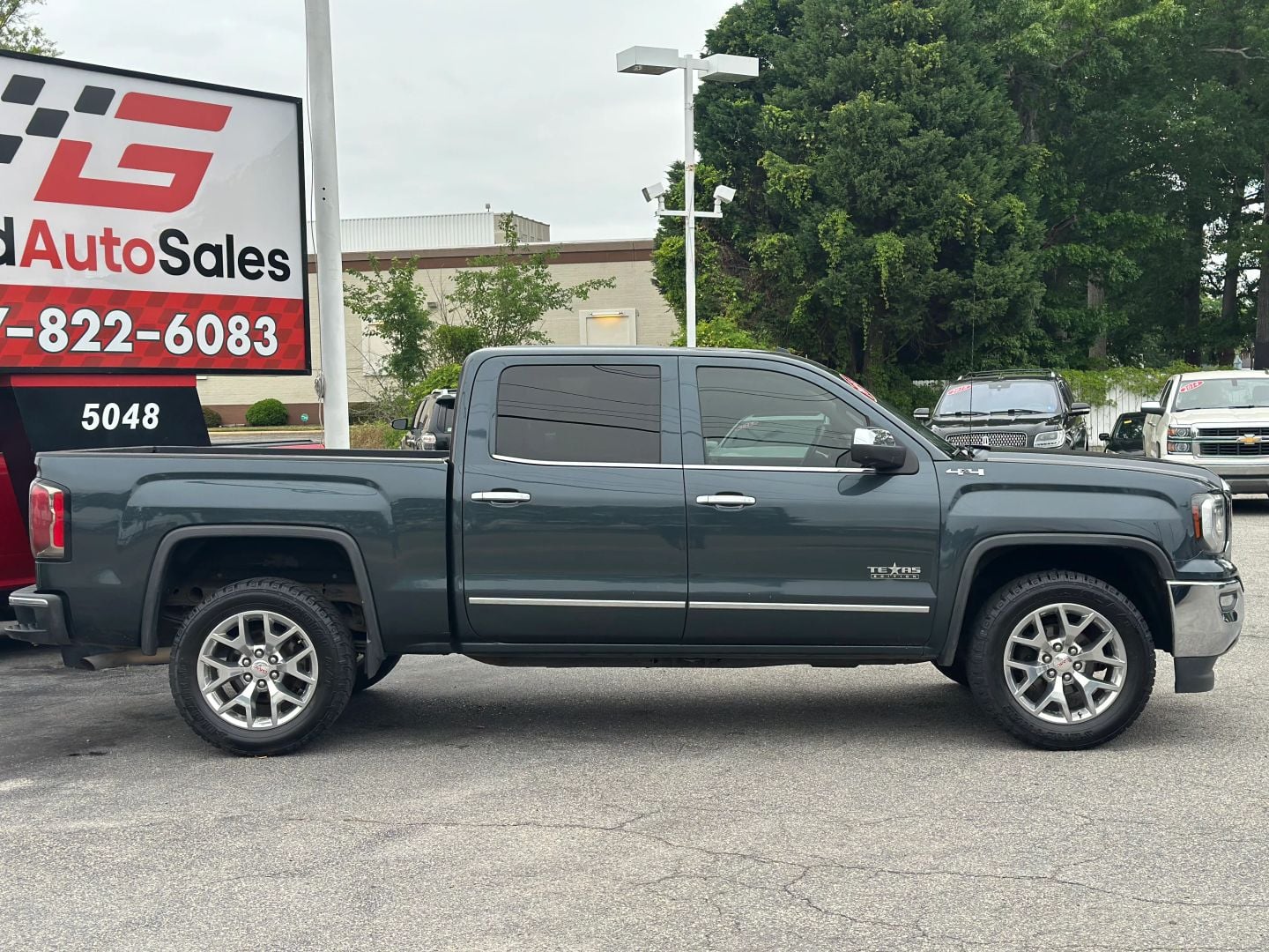 Pre-Owned 2018 GMC SIERRA 1500 CREW CAB SLT PICKUP 4D 5 3/4 FT - photo - 1