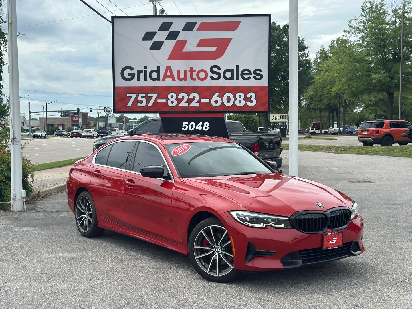 Pre-Owned 2019 BMW 3 SERIES 330I XDRIVE SEDAN 4D - photo - 0