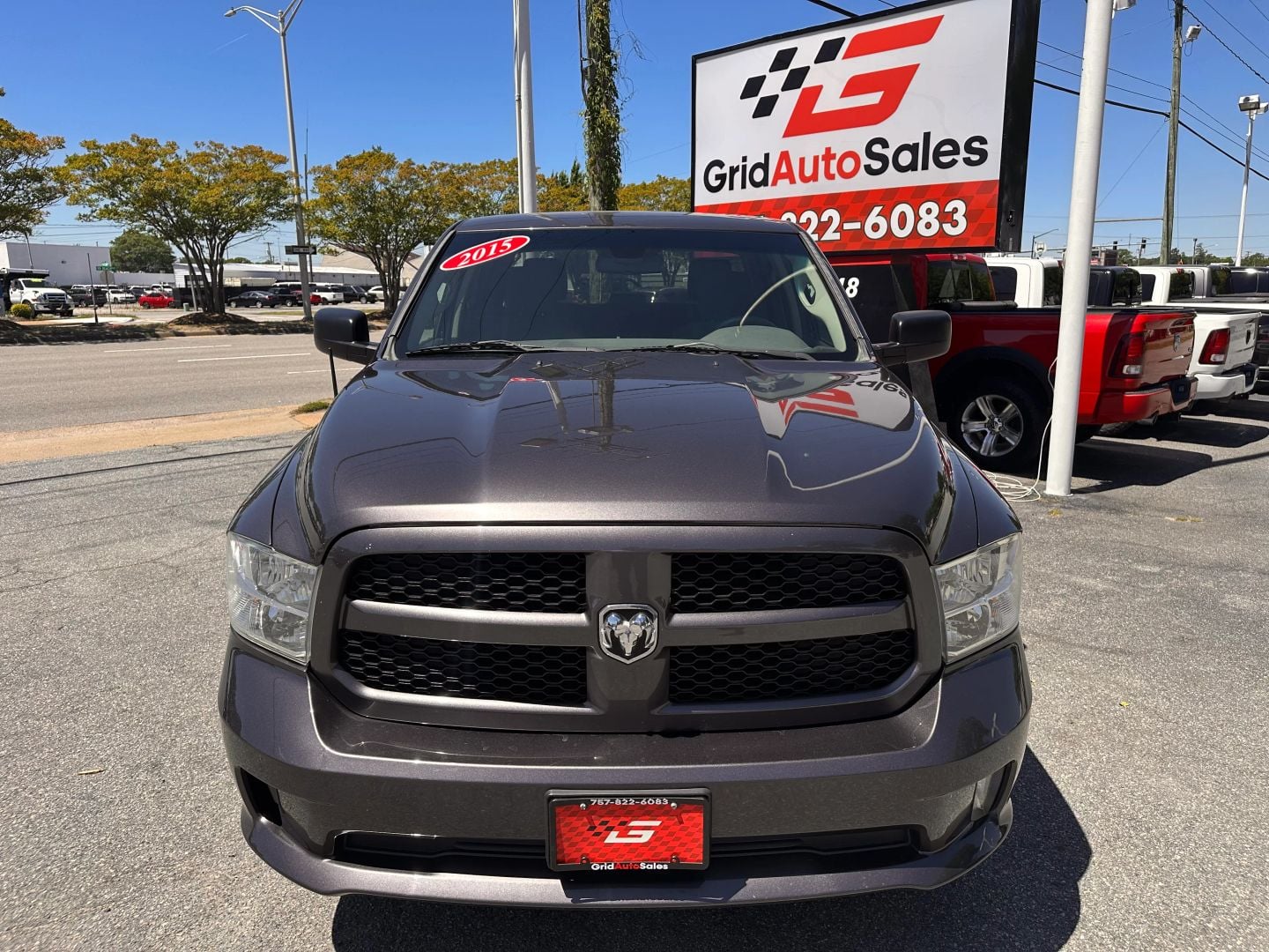 Pre-Owned 2015 RAM 1500 CREW CAB EXPRESS PICKUP 4D 5 1/2 FT - photo - 8