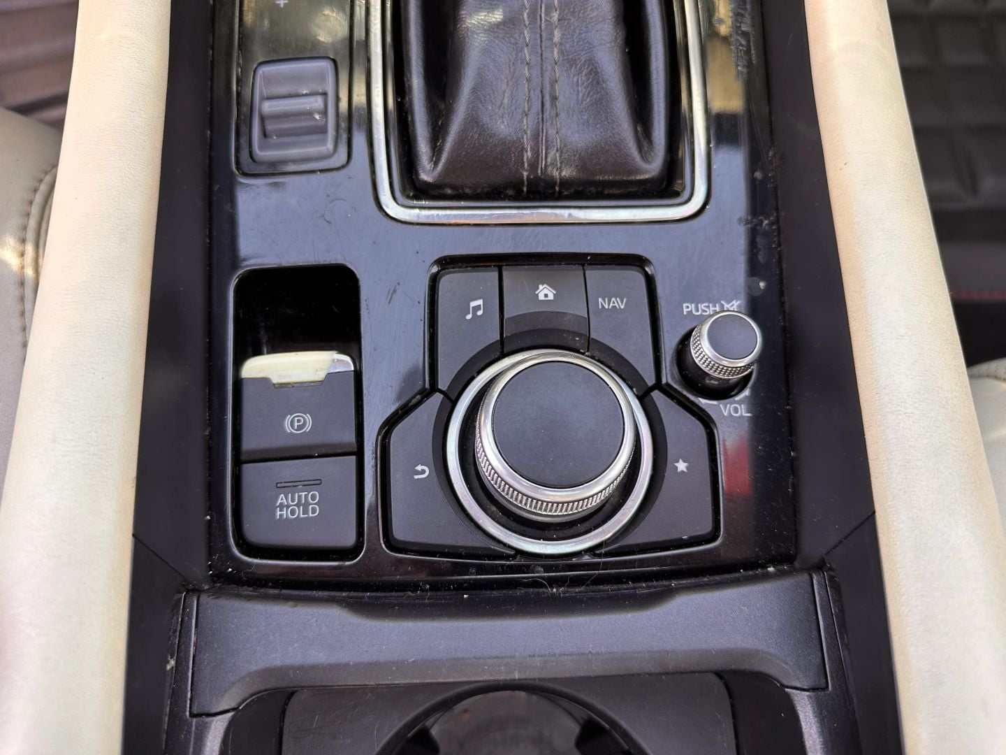 Pre-Owned 2019 MAZDA MAZDA6 GRAND TOURING SEDAN 4D - photo - 20