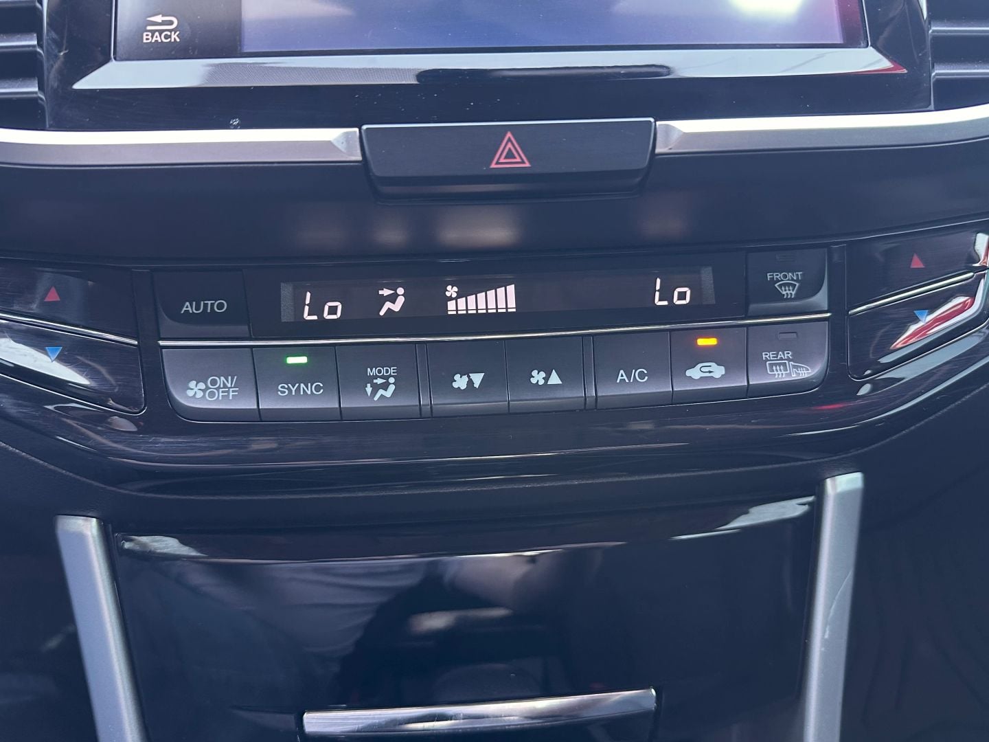 Pre-Owned 2017 HONDA ACCORD EX W/HONDA SENSING SEDAN 4D - photo - 17