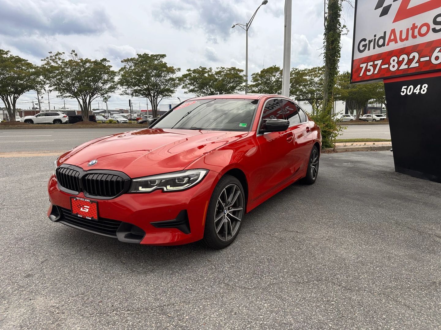 Pre-Owned 2019 BMW 3 SERIES 330I XDRIVE SEDAN 4D - photo - 6
