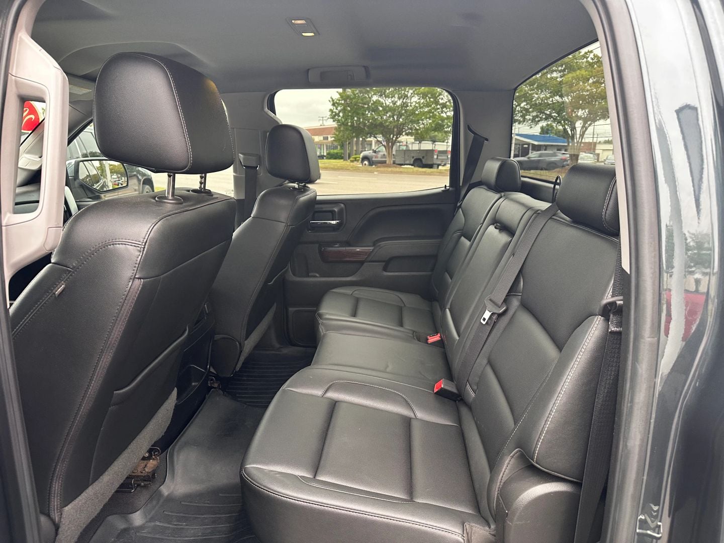Pre-Owned 2018 GMC SIERRA 1500 CREW CAB SLT PICKUP 4D 5 3/4 FT - photo - 13