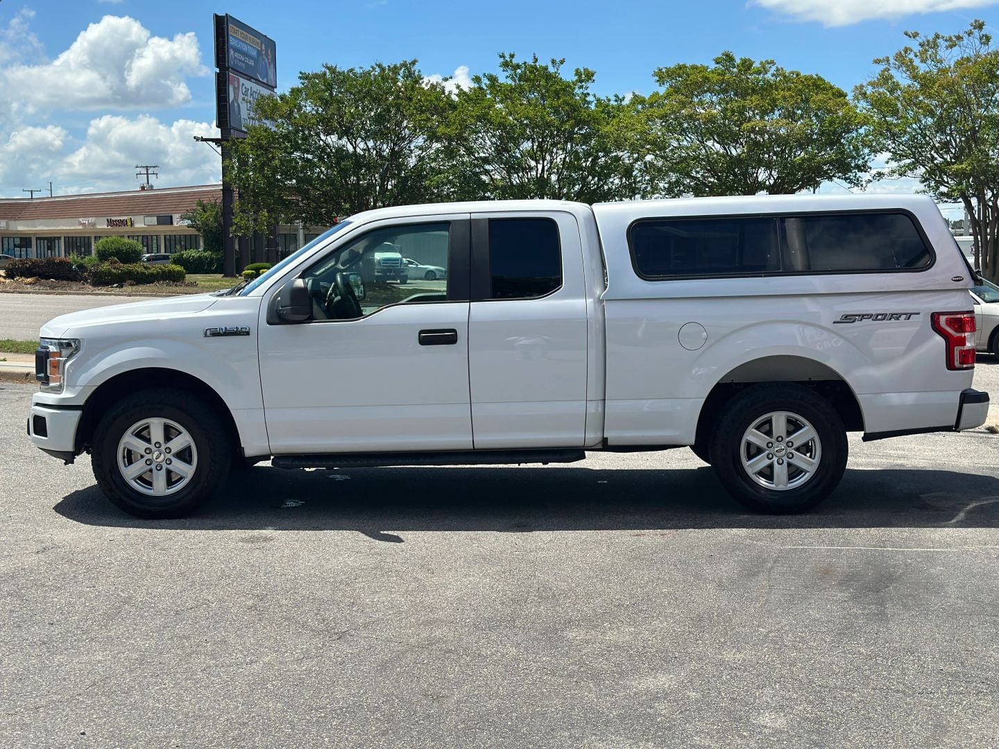 Pre-Owned 2019 FORD F150 SUPER CAB XL PICKUP 4D 6 1/2 FT - photo - 6