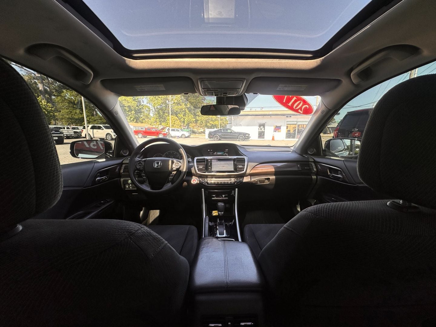 Pre-Owned 2017 HONDA ACCORD EX W/HONDA SENSING SEDAN 4D - photo - 13