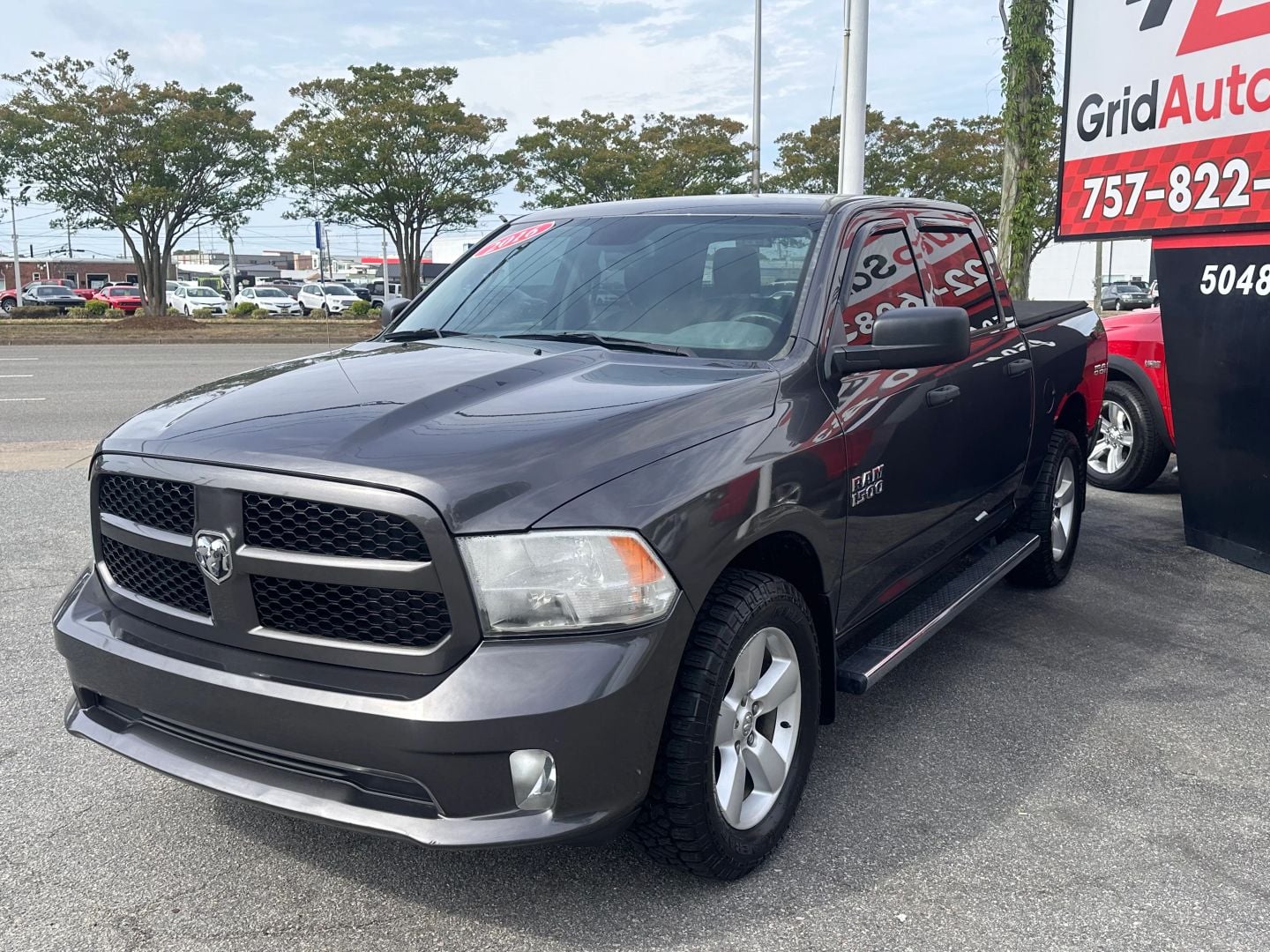 Pre-Owned 2016 RAM 1500 CREW CAB EXPRESS PICKUP 4D 5 1/2 FT - photo - 7
