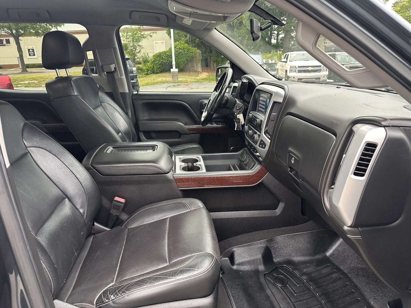 Pre-Owned 2018 GMC SIERRA 1500 CREW CAB SLT PICKUP 4D 5 3/4 FT - photo - 14