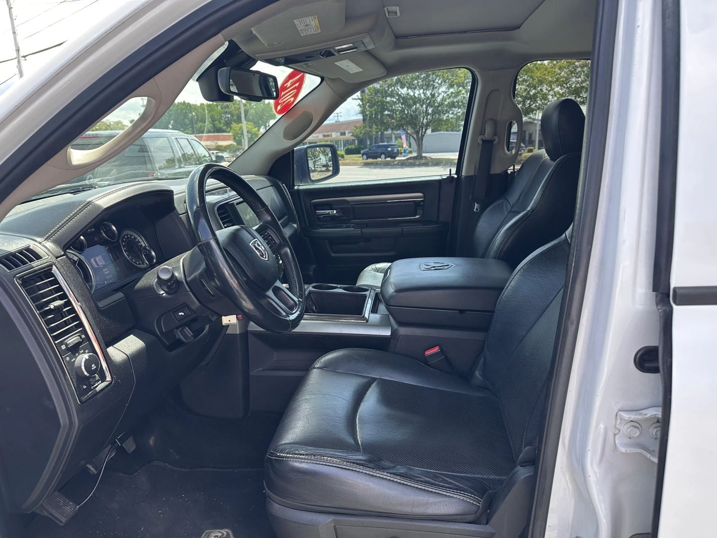 Pre-Owned 2014 RAM 1500 CREW CAB SPORT PICKUP 4D 5 1/2 FT - photo - 11