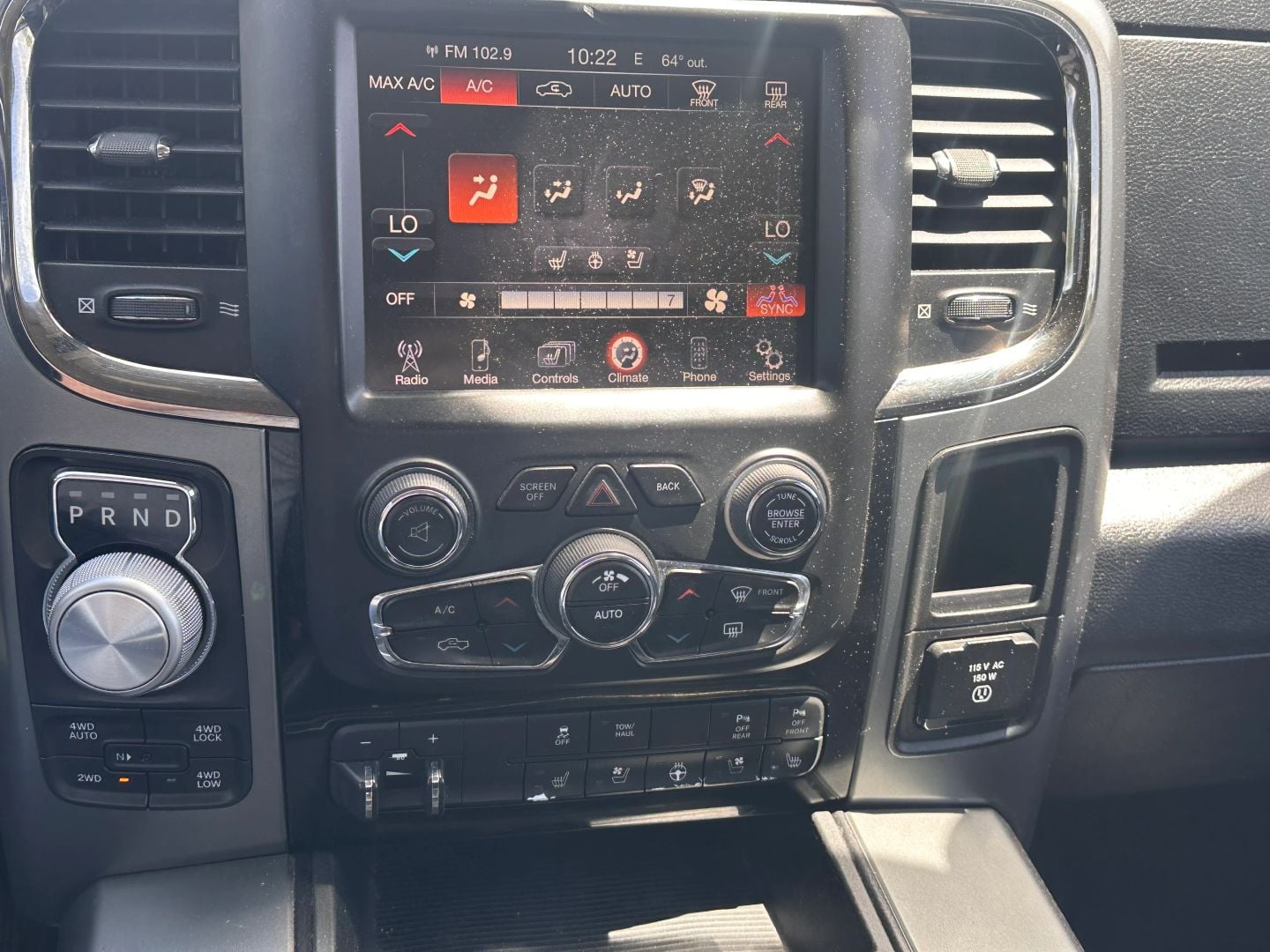 Pre-Owned 2014 RAM 1500 CREW CAB SPORT PICKUP 4D 5 1/2 FT - photo - 18