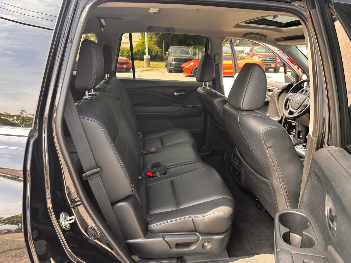 Pre-Owned 2018 HONDA PILOT EX-L SPORT UTILITY 4D - photo - 14