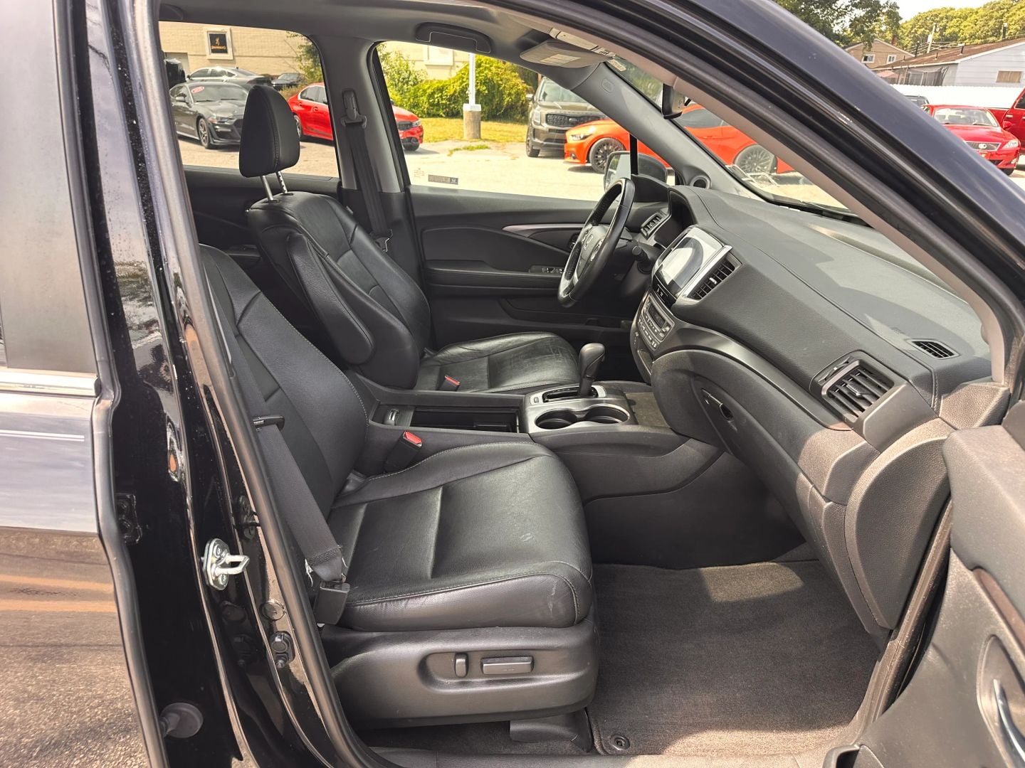 Pre-Owned 2018 HONDA PILOT EX-L SPORT UTILITY 4D - photo - 13
