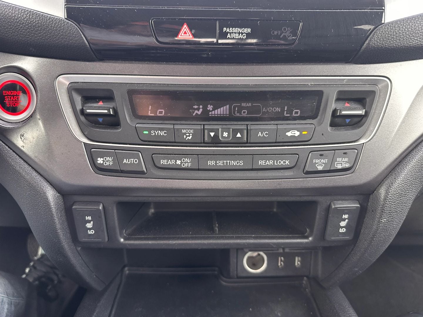 Pre-Owned 2018 HONDA PILOT EX-L SPORT UTILITY 4D - photo - 20