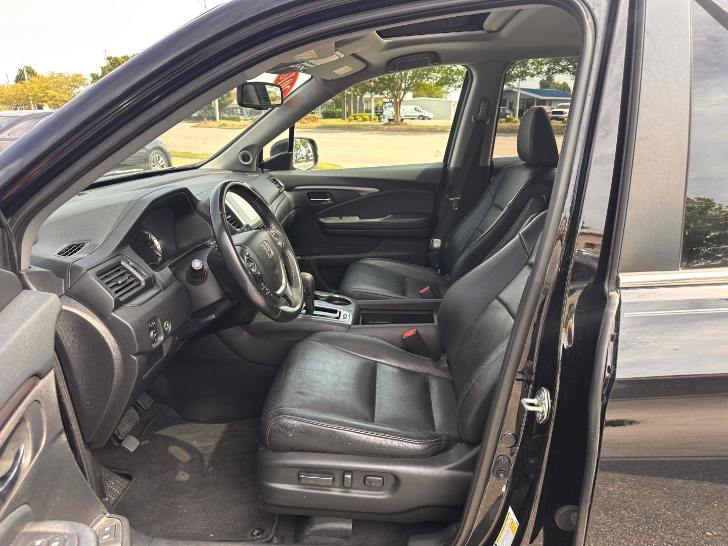 Pre-Owned 2018 HONDA PILOT EX-L SPORT UTILITY 4D - photo - 10