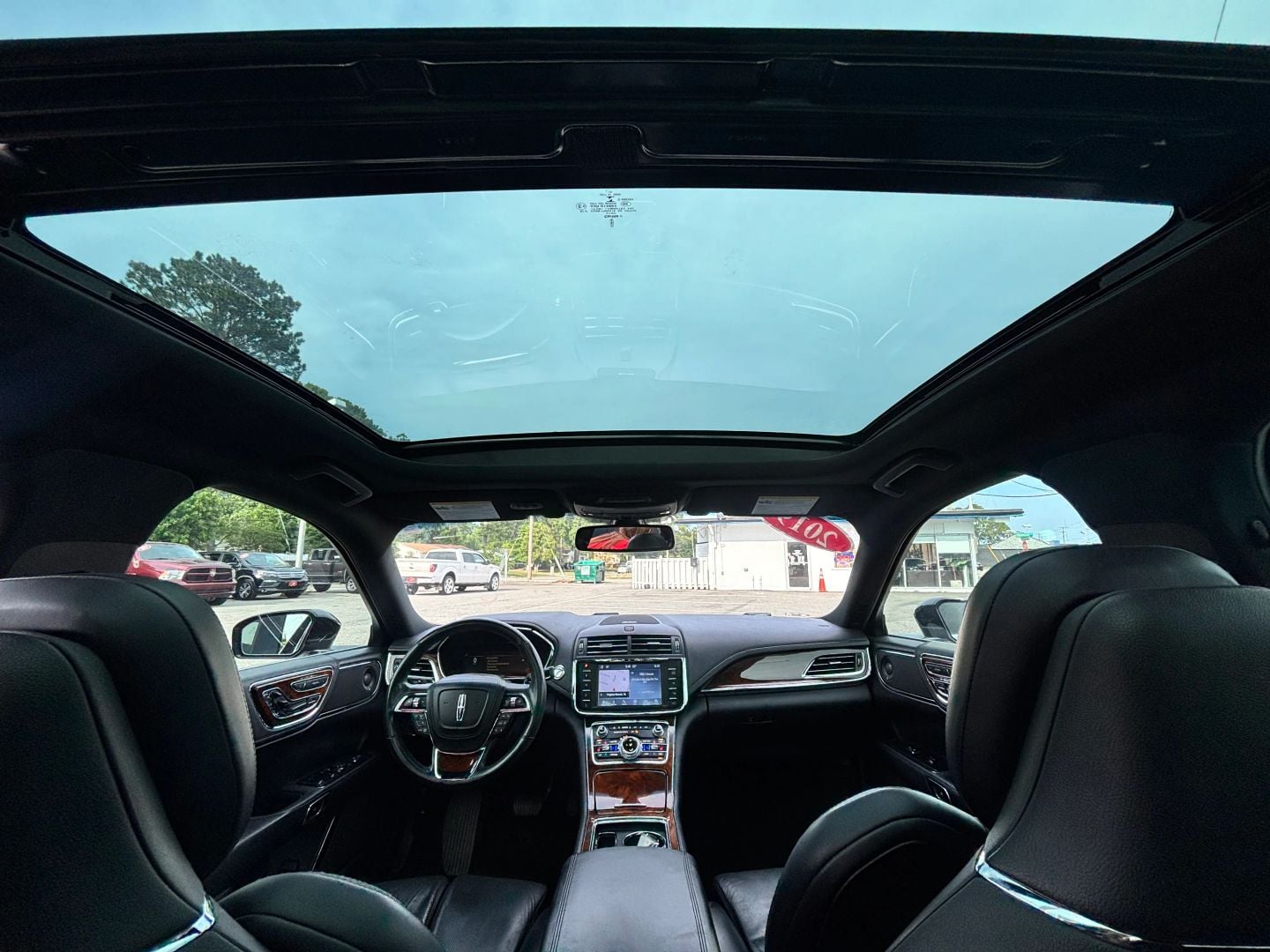 Pre-Owned 2019 LINCOLN CONTINENTAL RESERVE SEDAN 4D - photo - 20