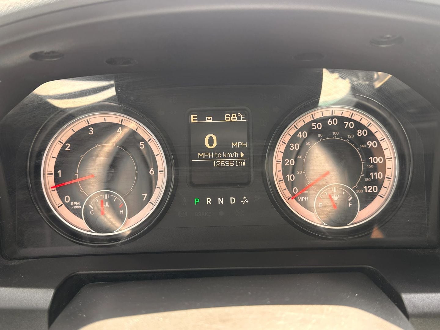 Pre-Owned 2017 RAM 1500 QUAD CAB EXPRESS PICKUP 4D 6 1/3 FT - photo - 25