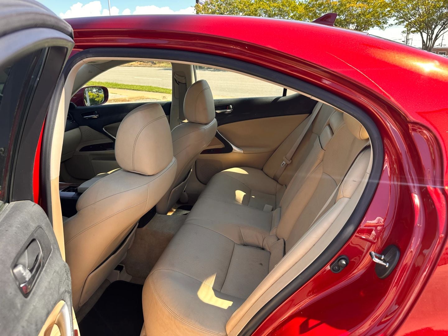 Pre-Owned 2007 LEXUS IS IS 250 SEDAN 4D - photo - 12