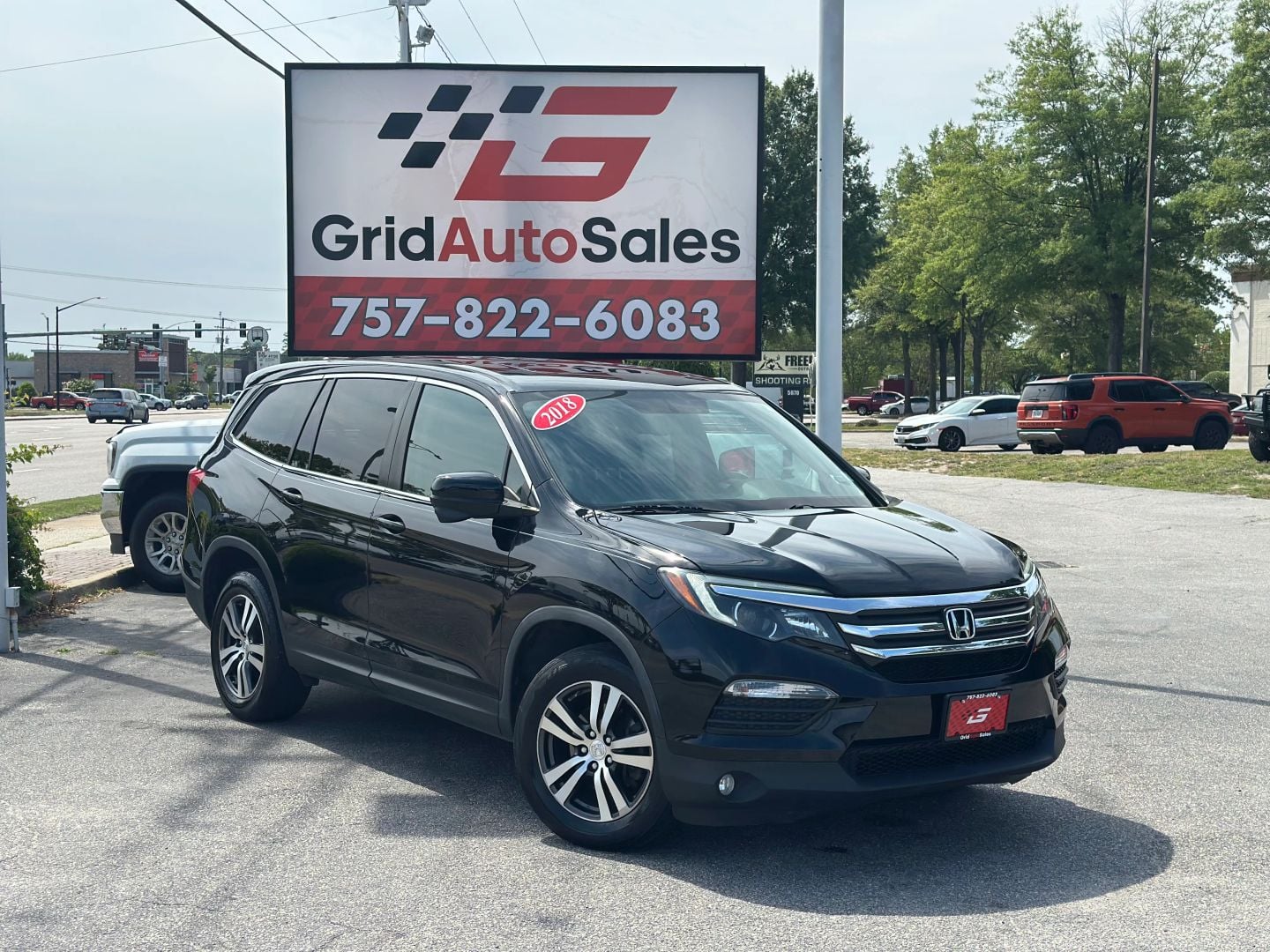 Pre-Owned 2018 HONDA PILOT EX-L SPORT UTILITY 4D - photo - 0