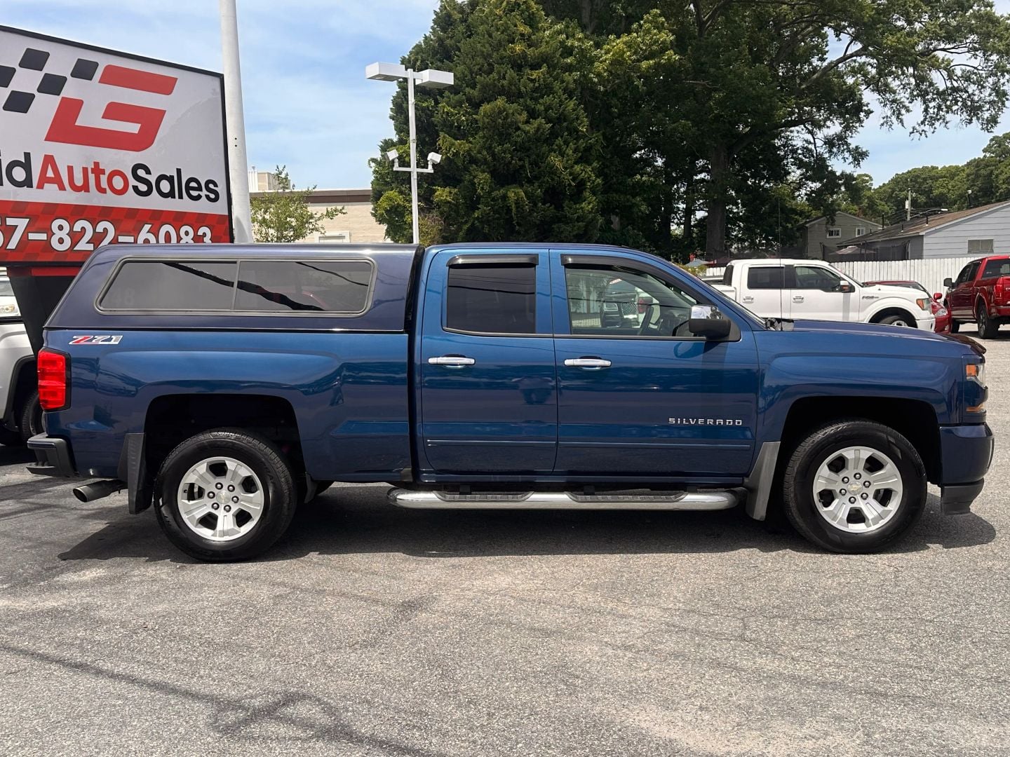 Pre-Owned 2017 CHEVROLET SILVERADO 1500 DOUBLE CAB Z71 LT PICKUP 4D 6 1/2 FT - photo - 1