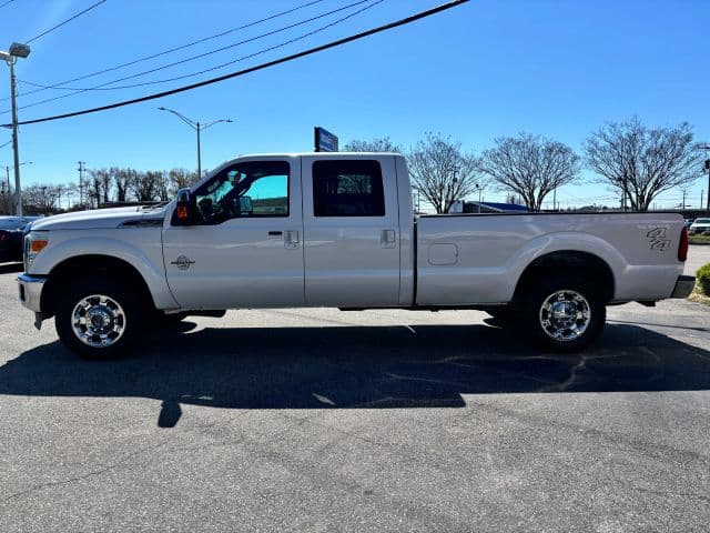 Pre-Owned 2012 Ford F250 Super Duty Crew Cab Lariat Pickup 4D 8 ft - photo - 5