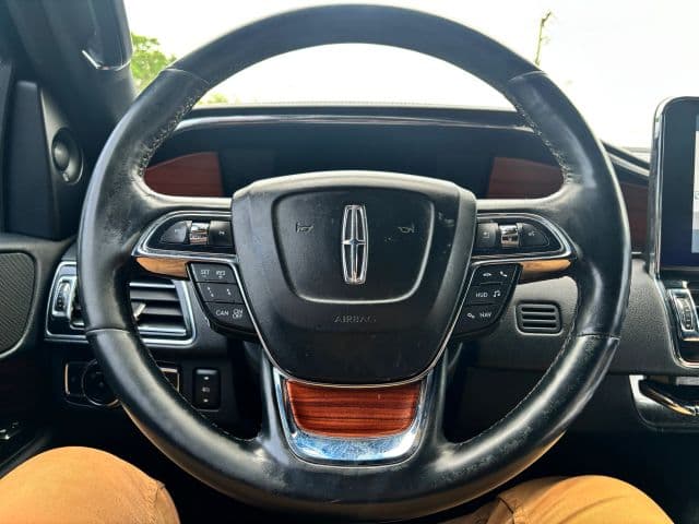 Pre-Owned 2018 Lincoln Navigator Select Sport Utility 4D - photo - 36