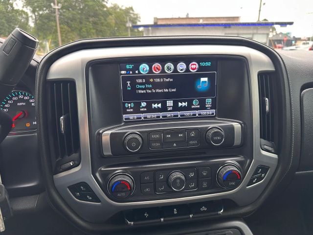Pre-Owned 2018 GMC Sierra 1500 Crew Cab SLT Pickup 4D 5 3/4 ft - photo - 17